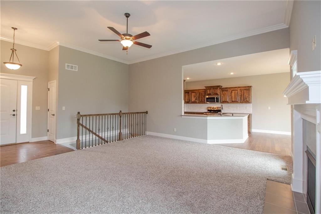 Photo 4 of 11022 N Corrington Avenue