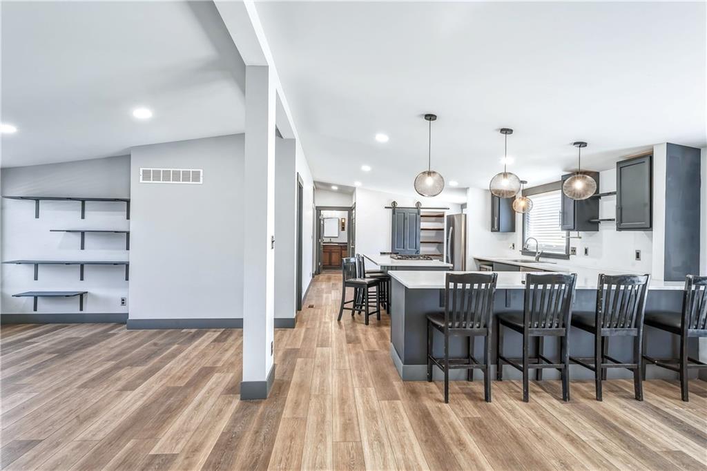 Photo 6 of 19307 S Beattie Road