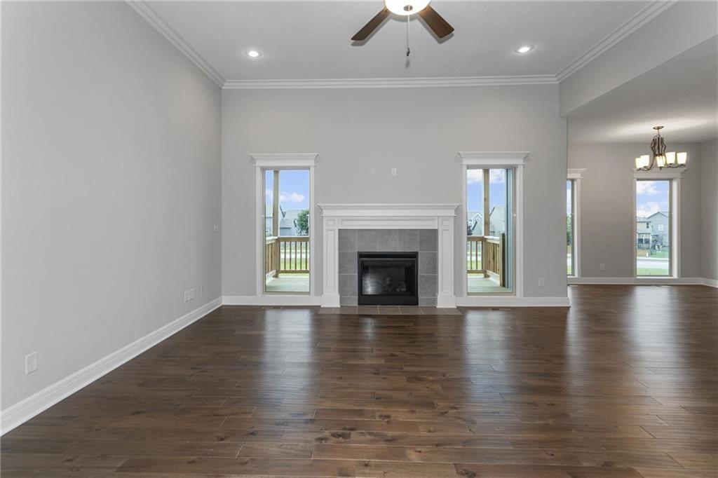 Photo 5 of 11016 N Corrington Avenue