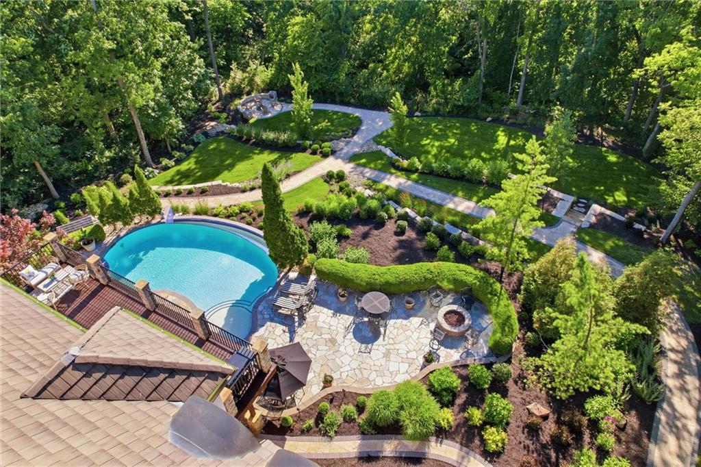 Photo 3 of 1425 Woodbury Drive