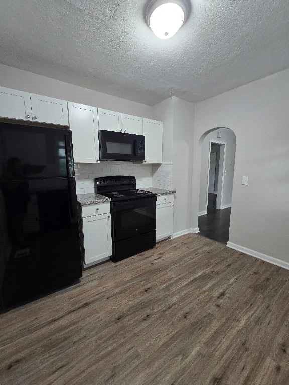 Photo 4 of 9004 E 55th Street