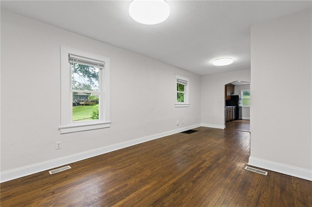 Photo 3 of 1131 N 49th Terrace