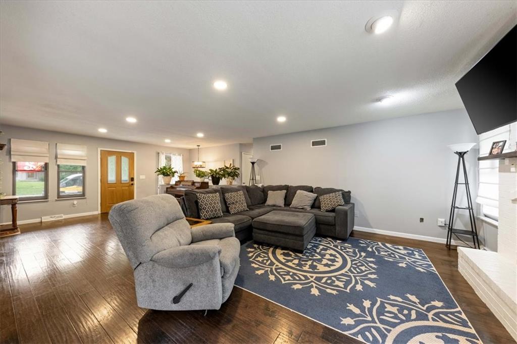 Photo 7 of 703 Ozark Short Line Court