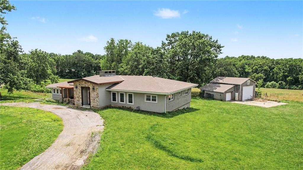 Photo 4 of 3322 N 67th Street