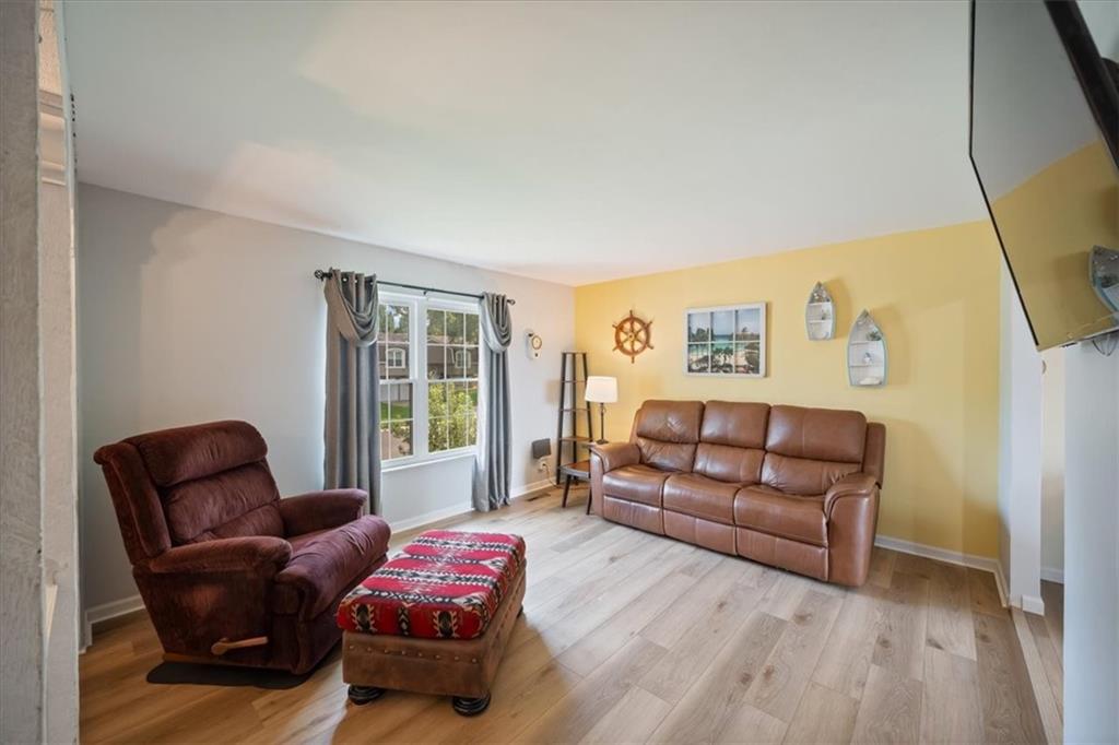 Photo 5 of 14215 W 94th Terrace