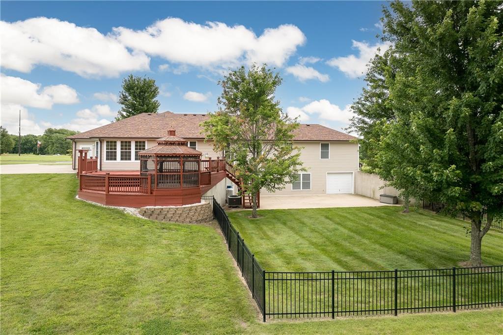 Photo 4 of 7720 SE Delwood Drive