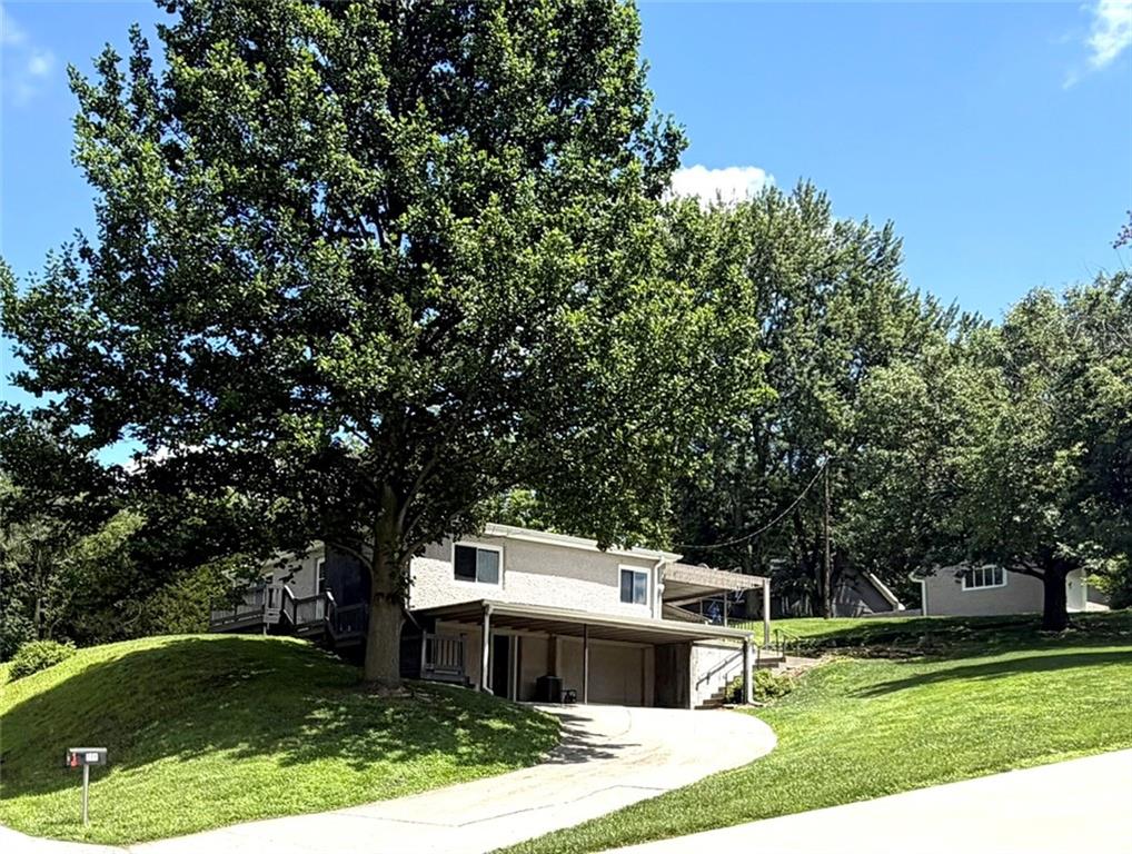 Photo 2 of 508 Benton Drive