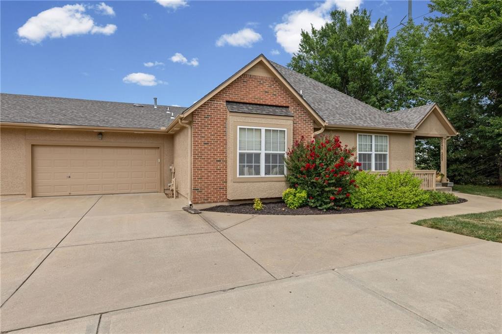 Photo 3 of 15171 S Symphony Drive #3002