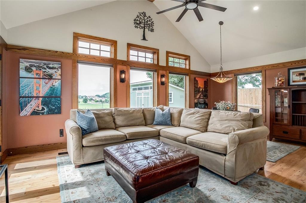Photo 7 of 507 NE Karapat Drive