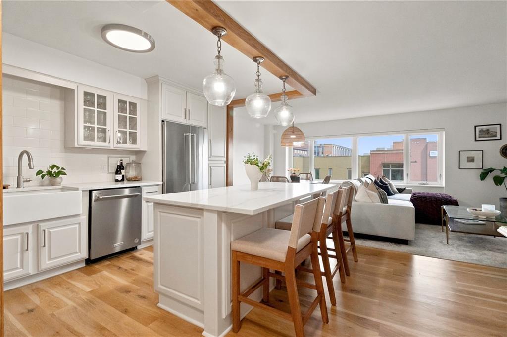 Photo of 4545 Wornall Road #609