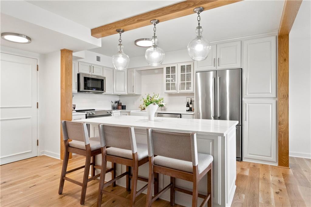 Photo 7 of 4545 Wornall Road #609