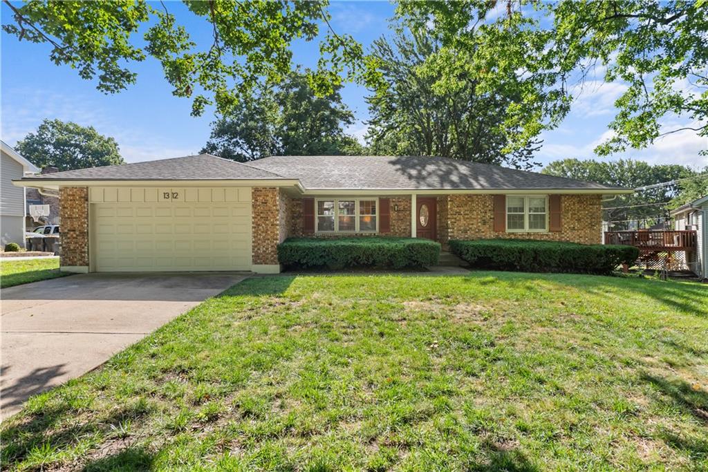 Photo of 1312 SW Sunrise Drive