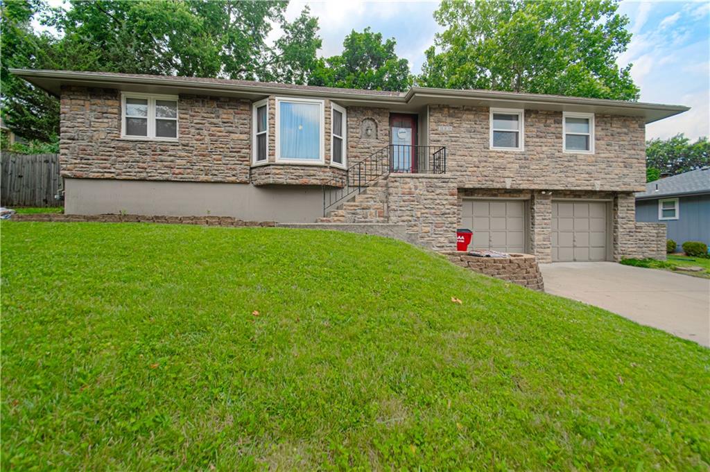 Photo of 3008 S Cochise Drive