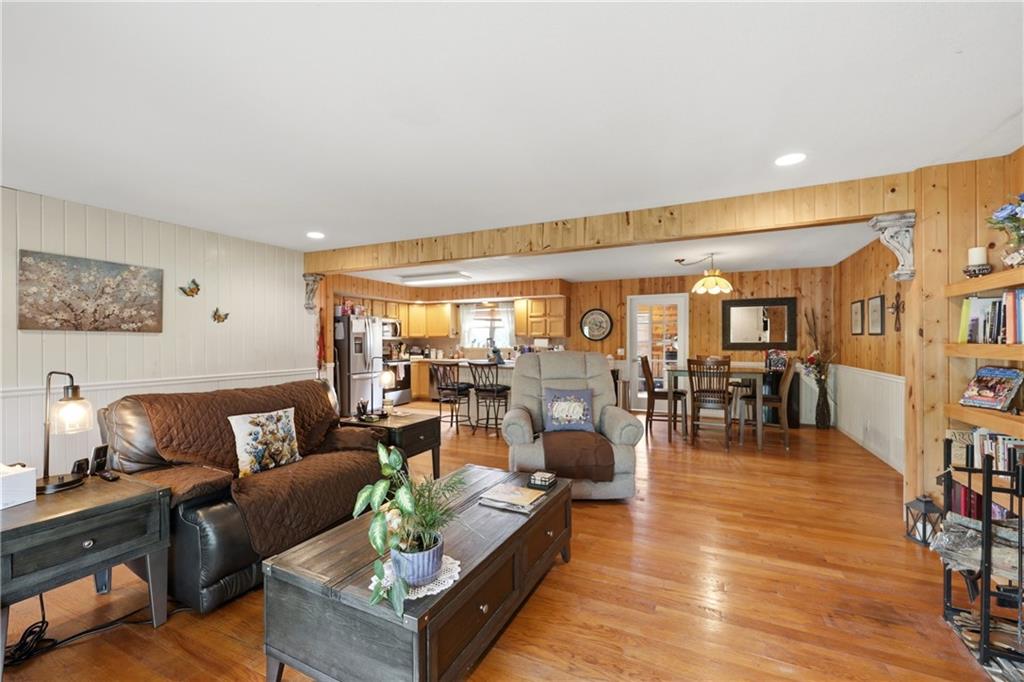 Photo 7 of 40303 E Round Prairie Road