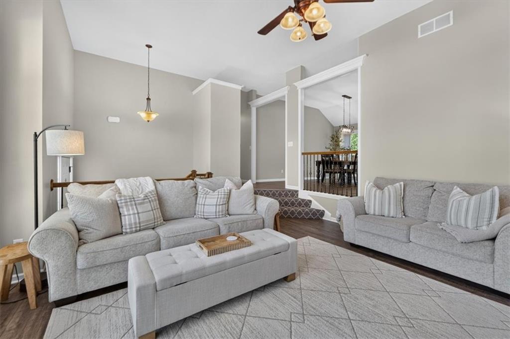 Photo 5 of 207 Carriage Court