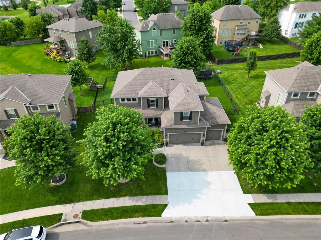 Photo of 104 SW Shores Drive