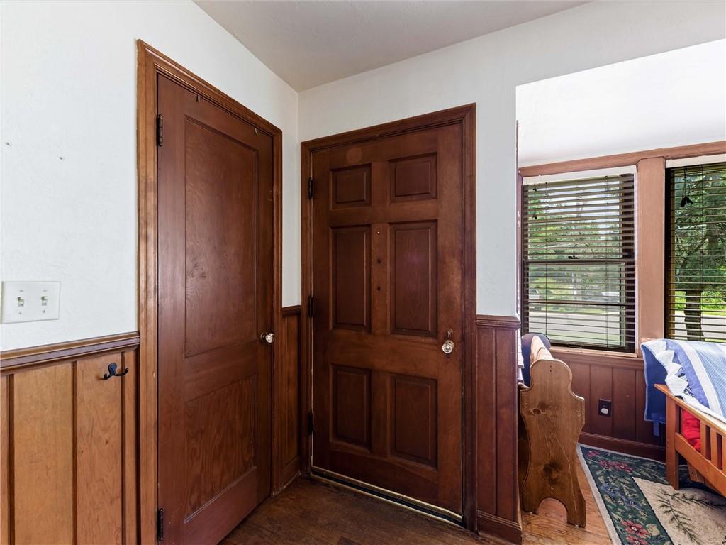 Photo 3 of 6710 W 80th Street