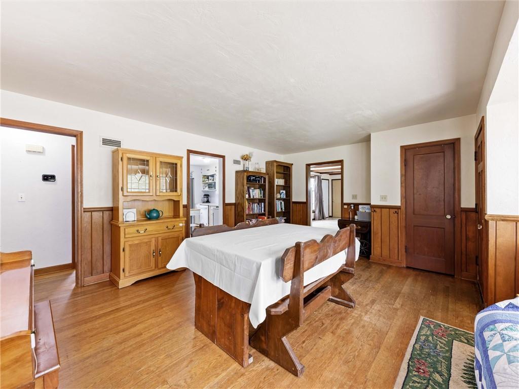 Photo 6 of 6710 W 80th Street