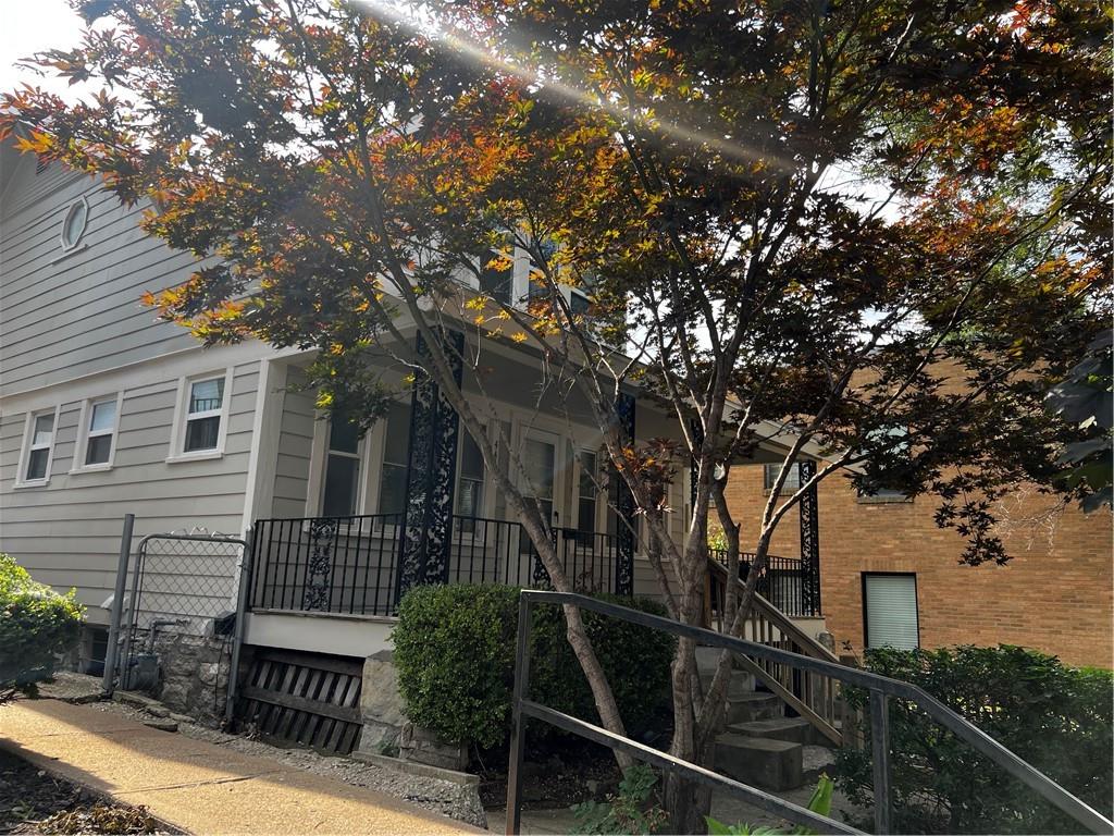 Photo 5 of 4435 HOLLY Street