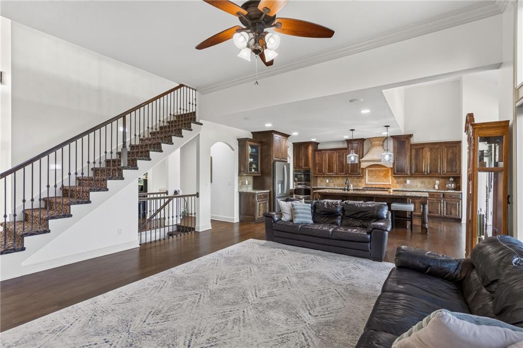 Photo 6 of 8030 N Caldwell Avenue