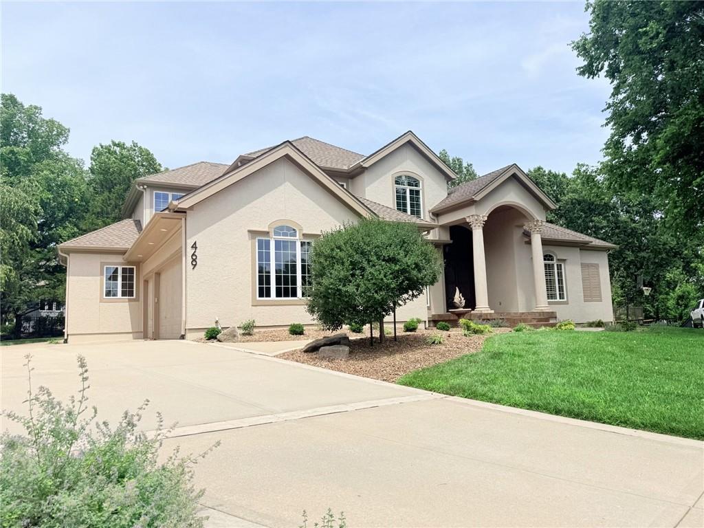 Photo of 469 NW Riven Rock Place