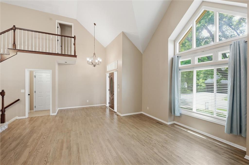 Photo 7 of 8260 N Woodland Avenue