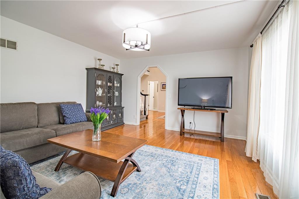 Photo 7 of 213 NE 51 Road