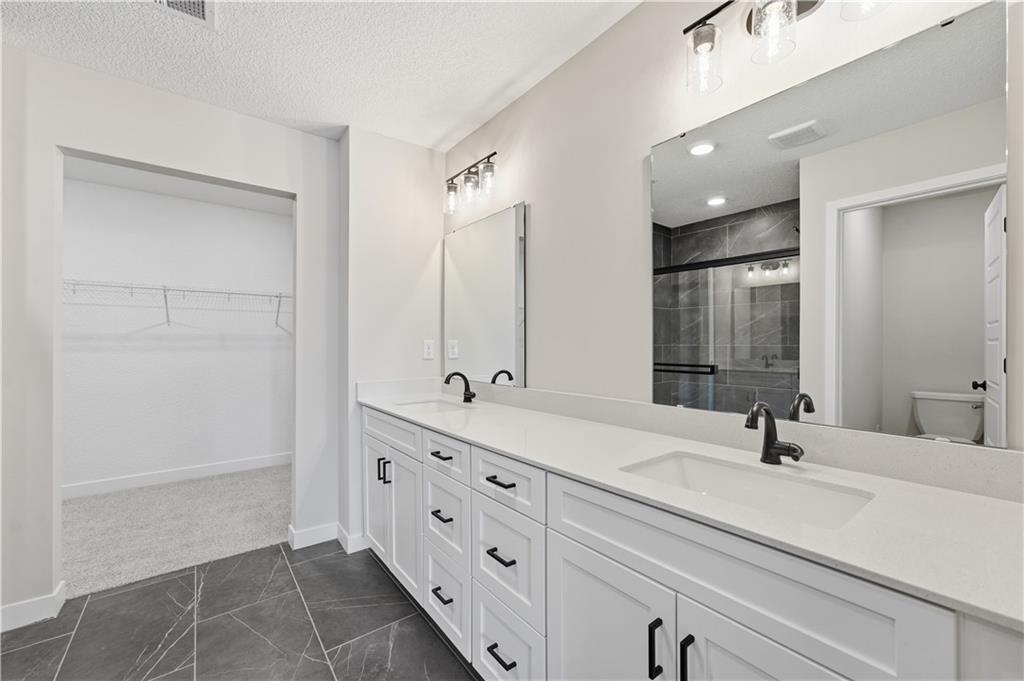 Photo 4 of 16657 Lawson Street