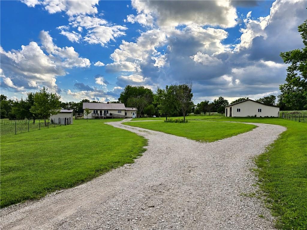 Photo of 810 SW 1101 Road