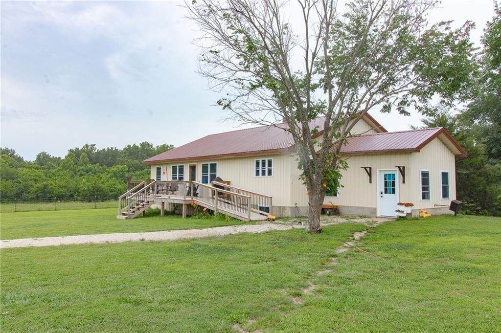 Photo 6 of 810 SW 1101 Road