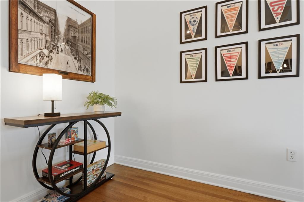 Photo 5 of 1101 Walnut Street