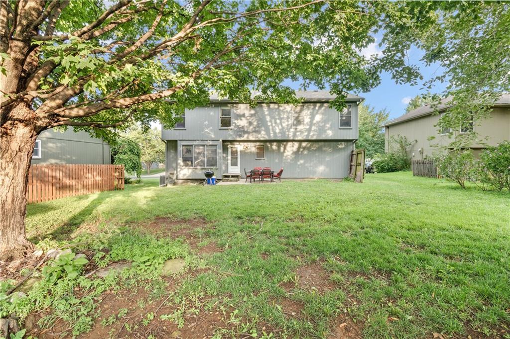 Photo 5 of 12435 S Parker Terrace
