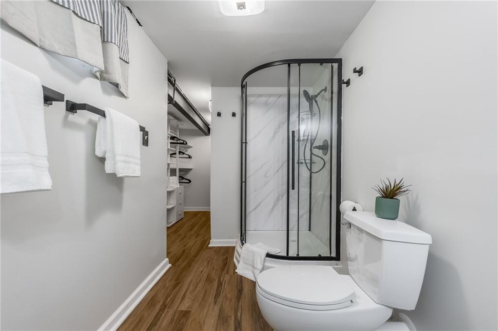 Photo 5 of 4921 N Garfield Avenue