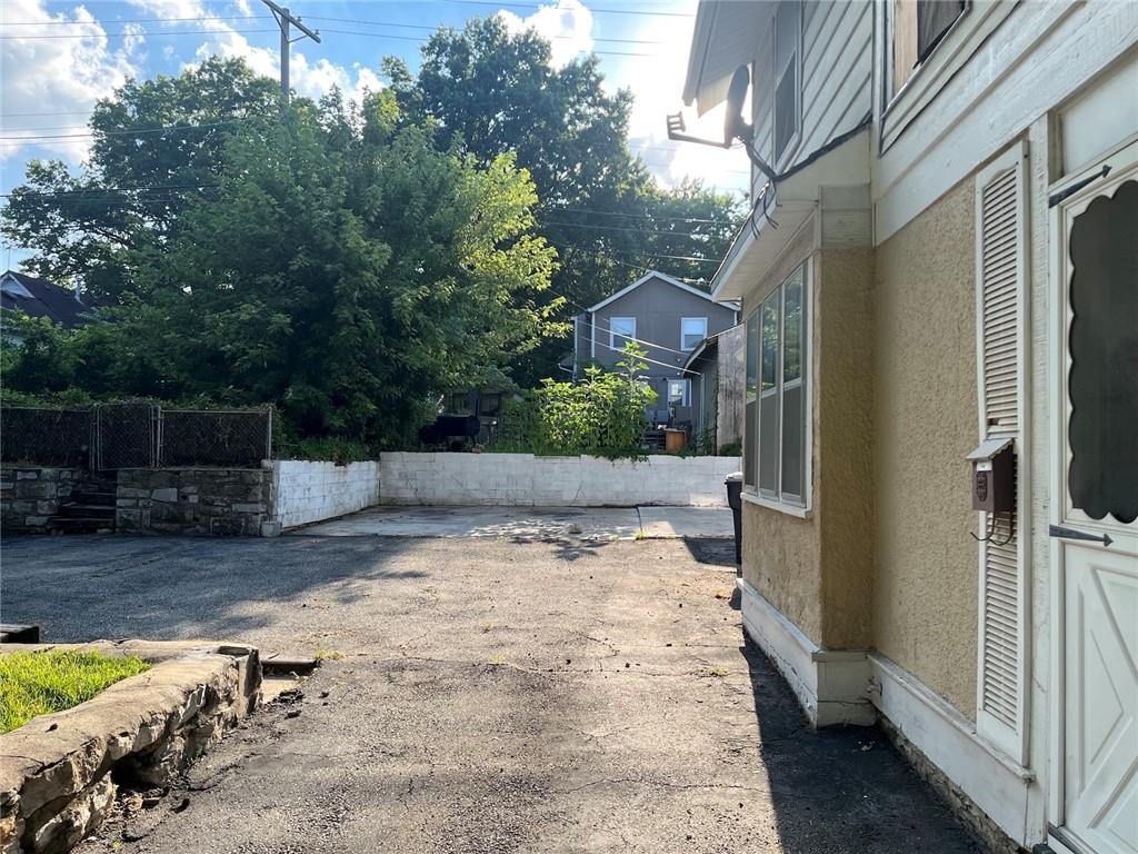 Photo 4 of 4512 Terrace Street