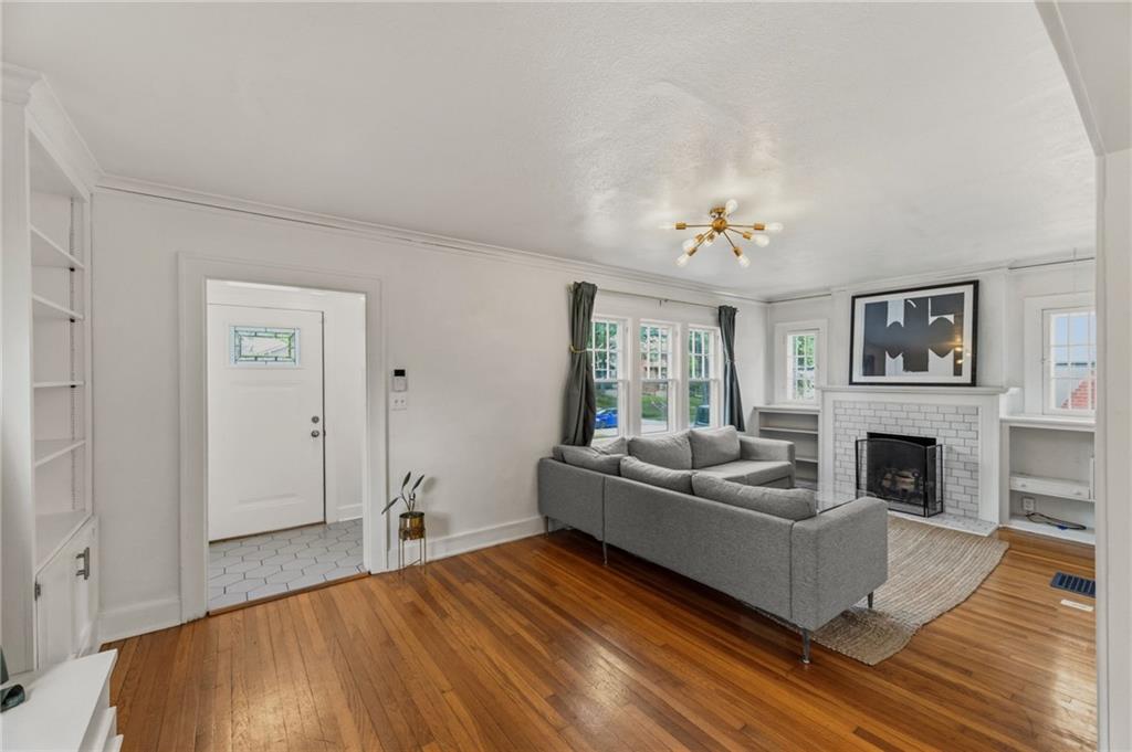 Photo 4 of 5715 Virginia Avenue