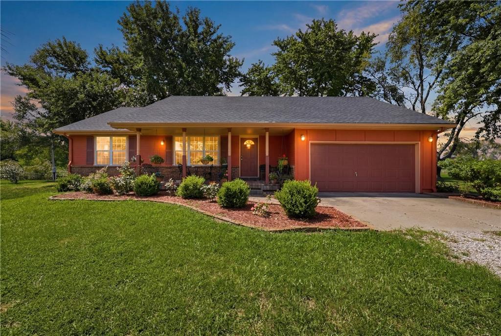 Photo of 1250 NW 450 Road