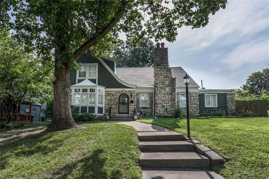 Photo of 7421 Forest Avenue