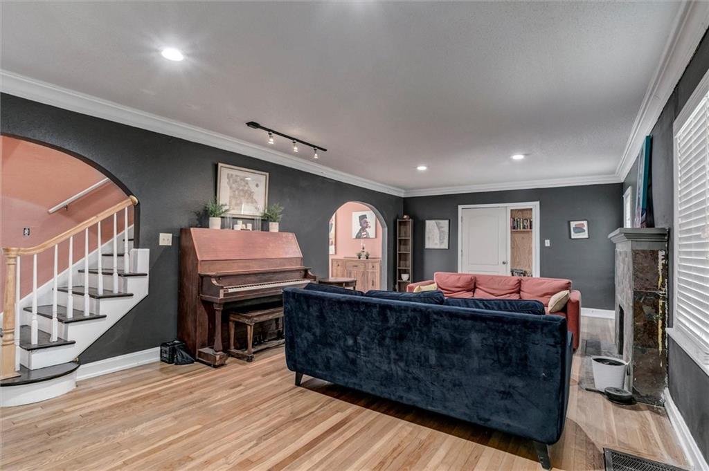 Photo 4 of 7421 Forest Avenue