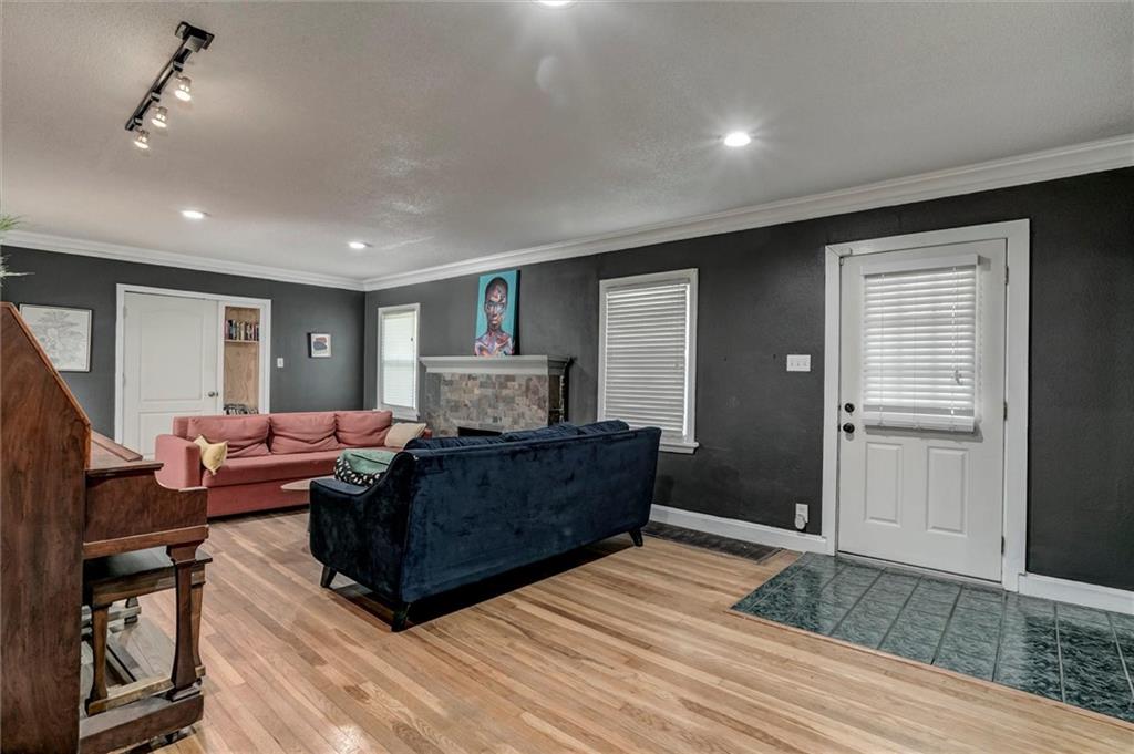 Photo 5 of 7421 Forest Avenue