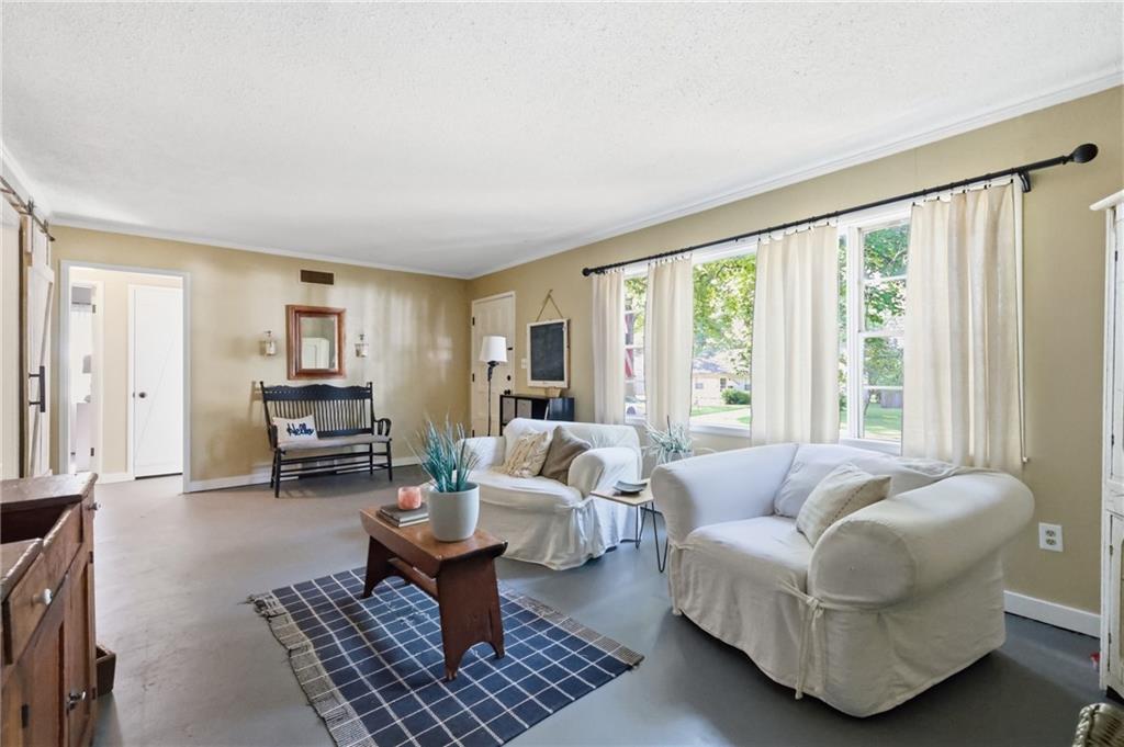 Photo 6 of 2800 W 78th Street
