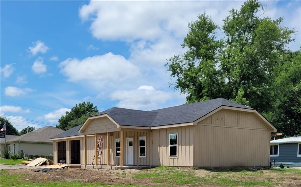 Photo of 202 W Redwood Street in Archie, MO