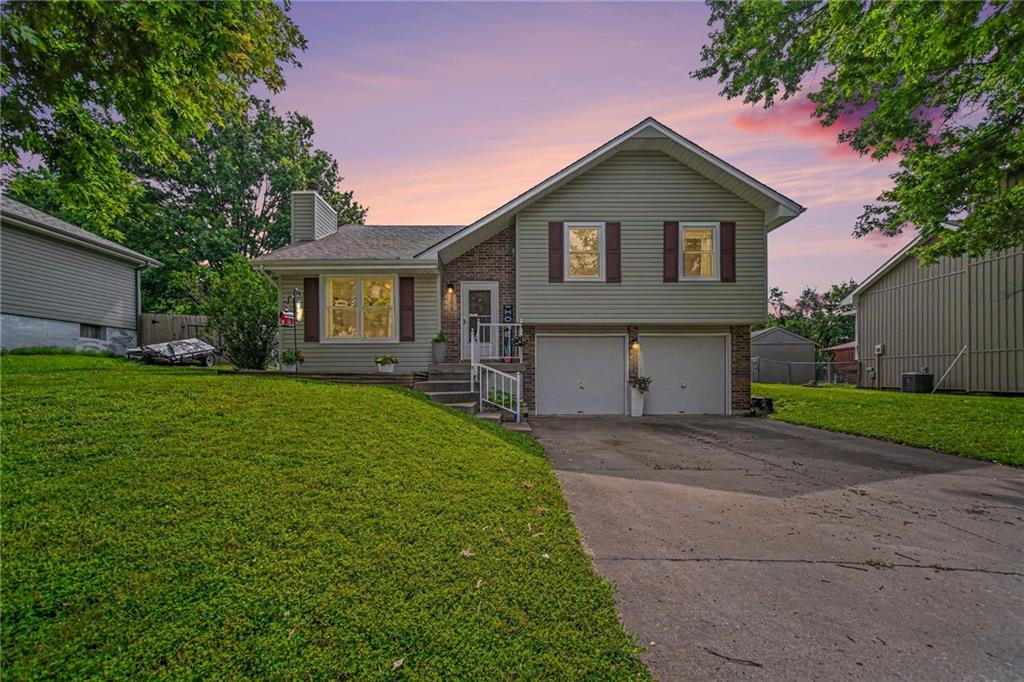 Photo of 201 SW Cross Creek Drive