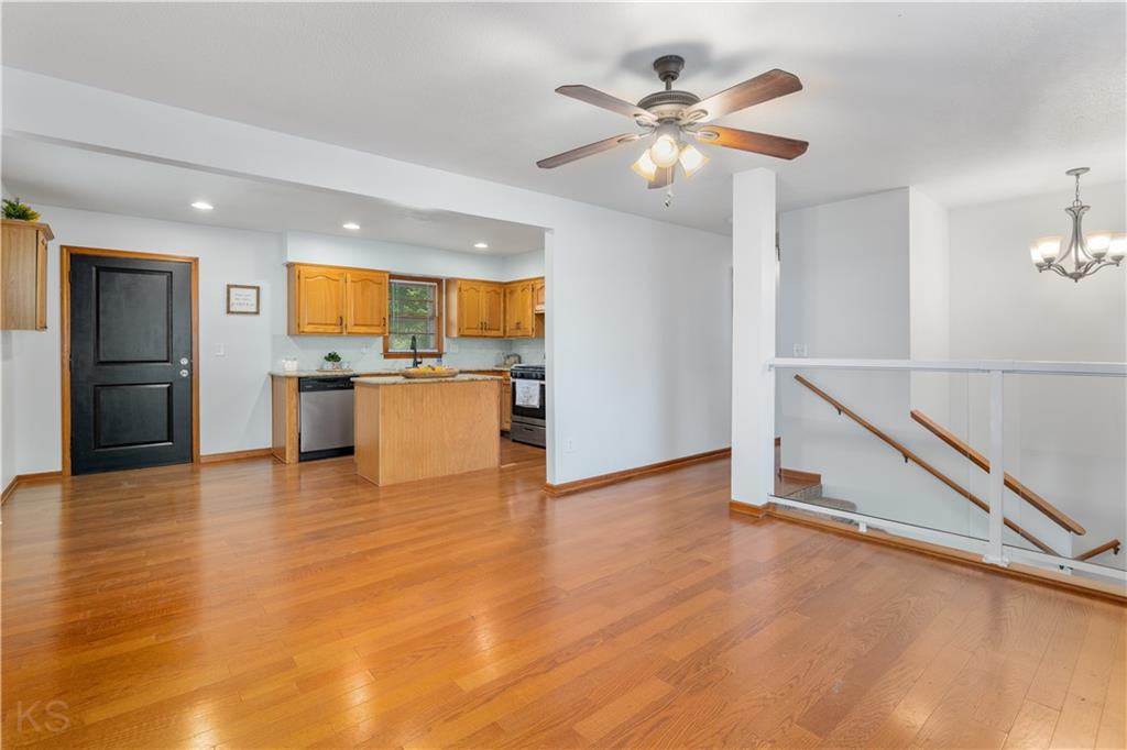 Photo 4 of 1205 S 9th Street
