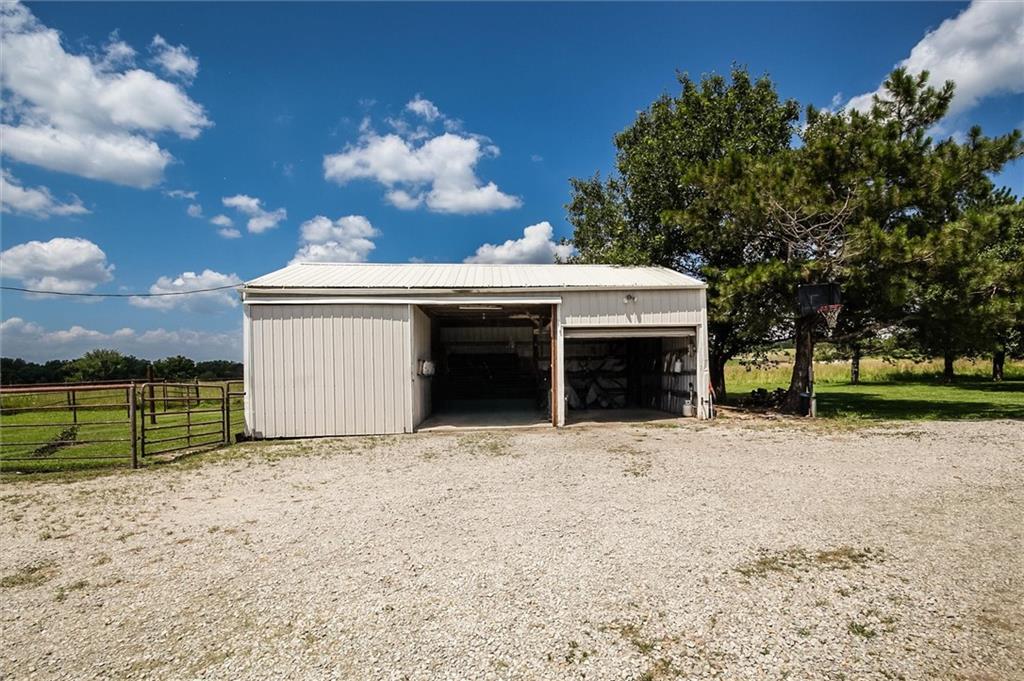 Photo 4 of 29710 Oak Grove Road