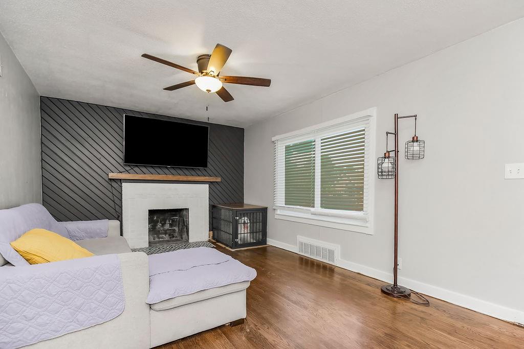 Photo 4 of 5228 Nieman Road