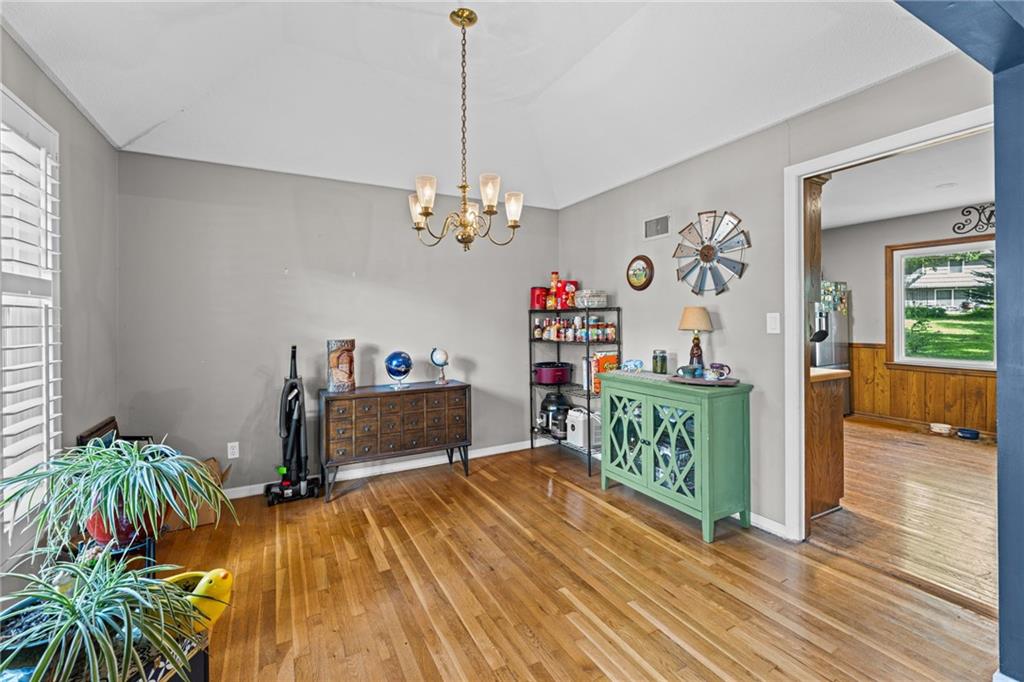 Photo 6 of 9108 W 106th Street