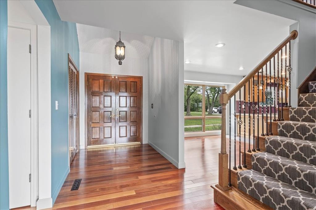 Photo 3 of 28035 W 89th Street