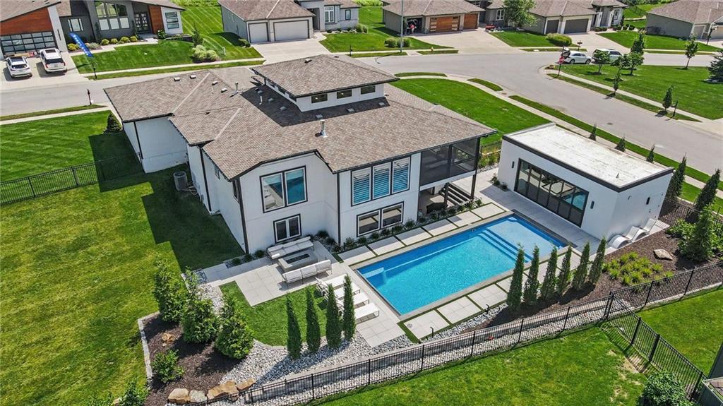 Photo of 2131 NW Palisades Drive