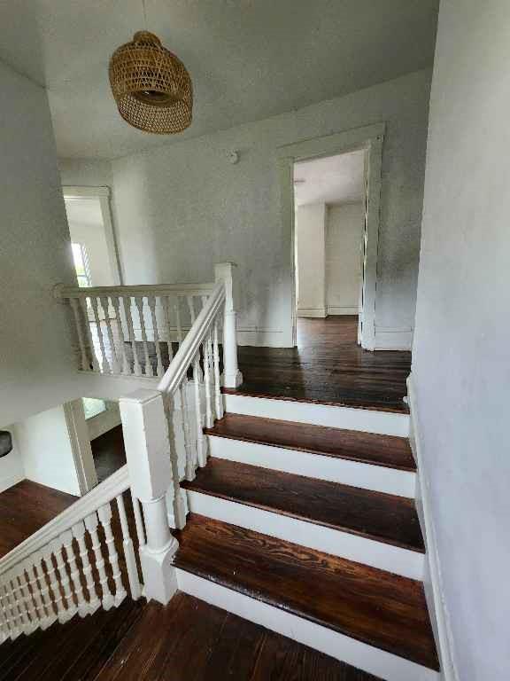Photo 2 of 2920 Garfield Avenue
