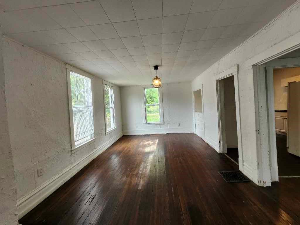 Photo 4 of 2920 Garfield Avenue